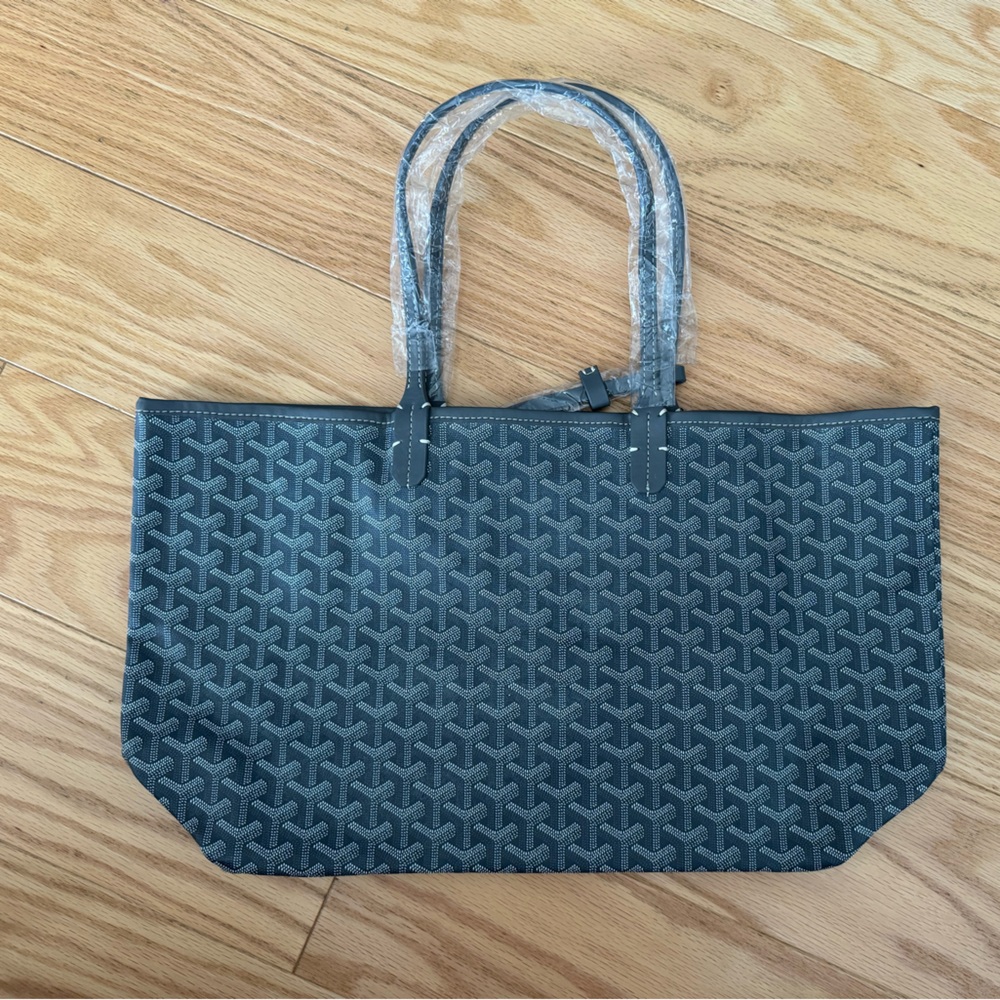 New Tote Bag.  Never used.  Excellent condition.